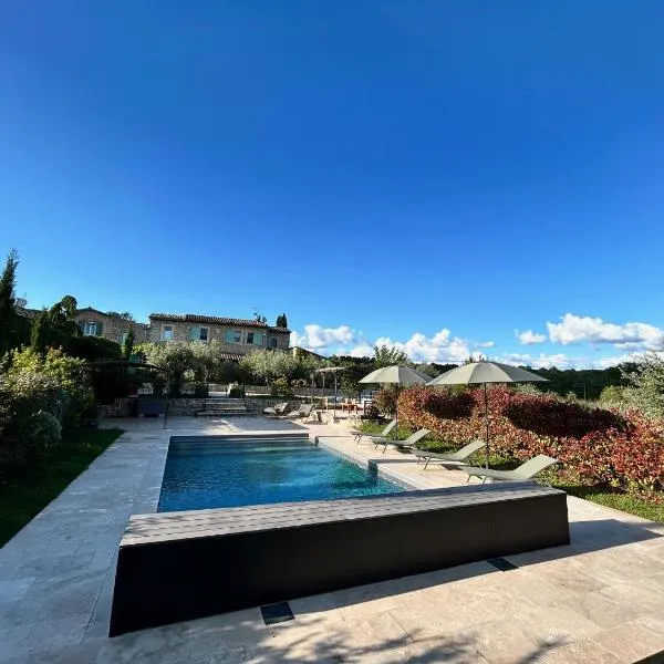 Les Cachots، فندق في روسيون