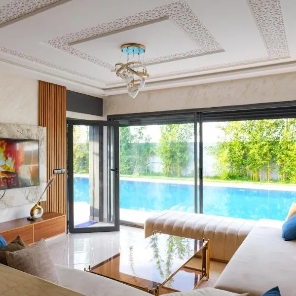 Al Nakheel - Ferme Spacieuse avec Grande Piscine Privée et Espace Vert, hotel v destinaci Kenitra