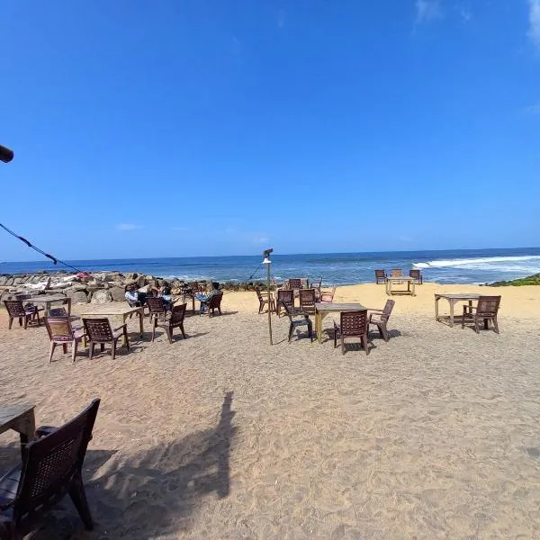 East West Beach Resorts, hotel v destinaci Varkala