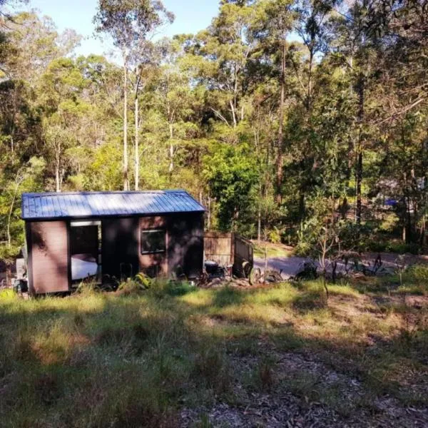 Wilderness View by Tiny Away, hotel v destinaci Mooloolah