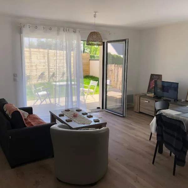 Appartement Verson, hotel v destinaci Verson