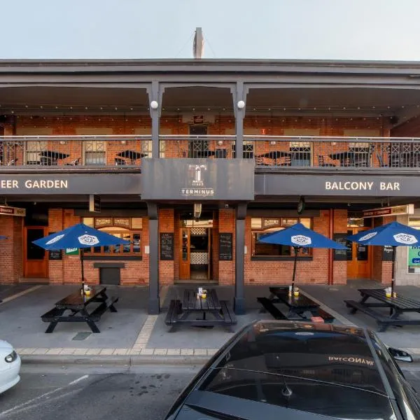 Terminus Hotel Yarrawonga, hotel in Yarrawonga