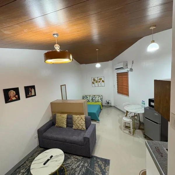 AnnEs Pad, Modern Studio Near Clark Pampanga, hotel v destinaci Angeles