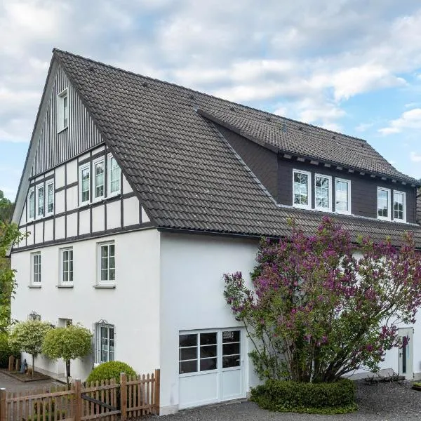 Ferienhaus Weitblick, hotel v destinaci Eslohe