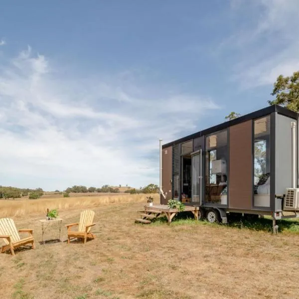 Tiny Divine Farmstay by Tiny Away, hotel v destinaci Korweinguboora