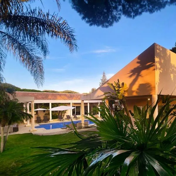 Seventies by Check-in Portugal, hotel v destinaci Quarteira
