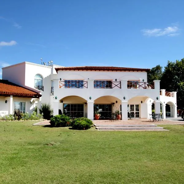 La Campiña Club Hotel & Spa, hotel di Santa Rosa