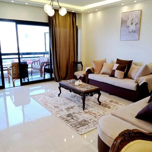 Gleem Bay ultra lux Apartment: İskenderiye'de bir otel