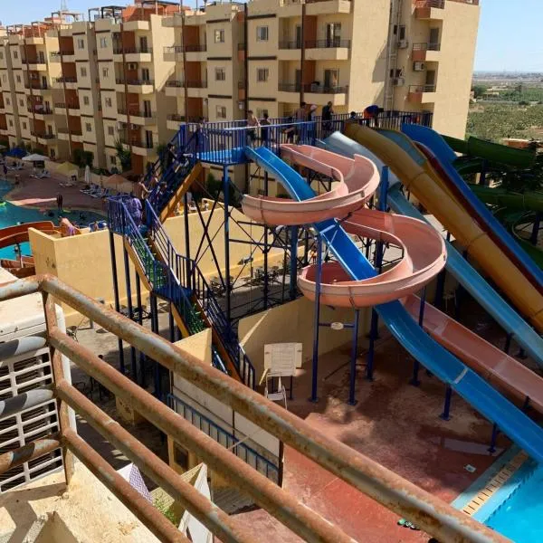 الشقق المنفصله فيو اكوا بارك الساحل الشمالي, hotel in El Alamein