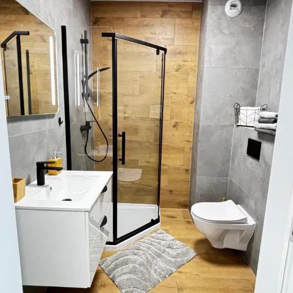 Apartament Pogodny 2 Z PARKINGIEM PODZIEMNYM, hotel in Chojnice