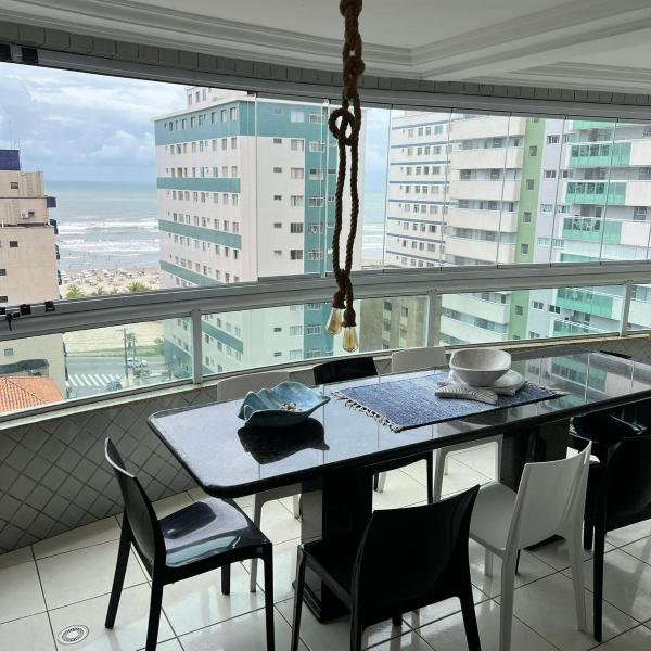 Belíssimo apartamento na Praia Grande