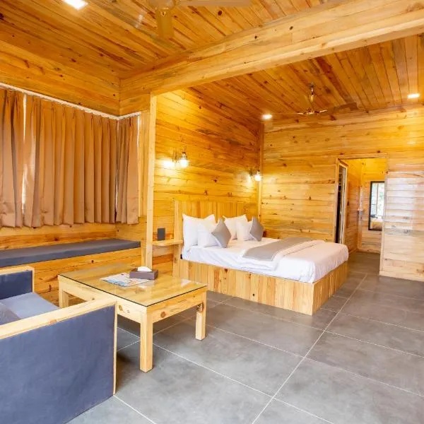Nirmaya Resort، فندق في كاناتال