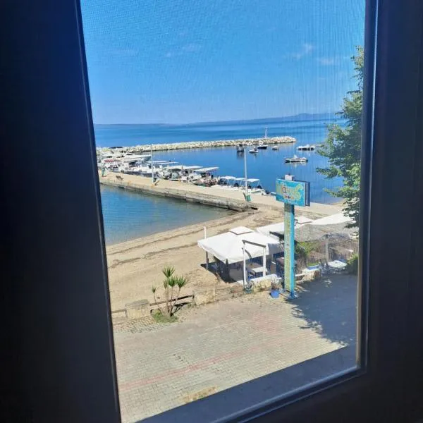 Port View Apartment, hotel in Nea Fokea