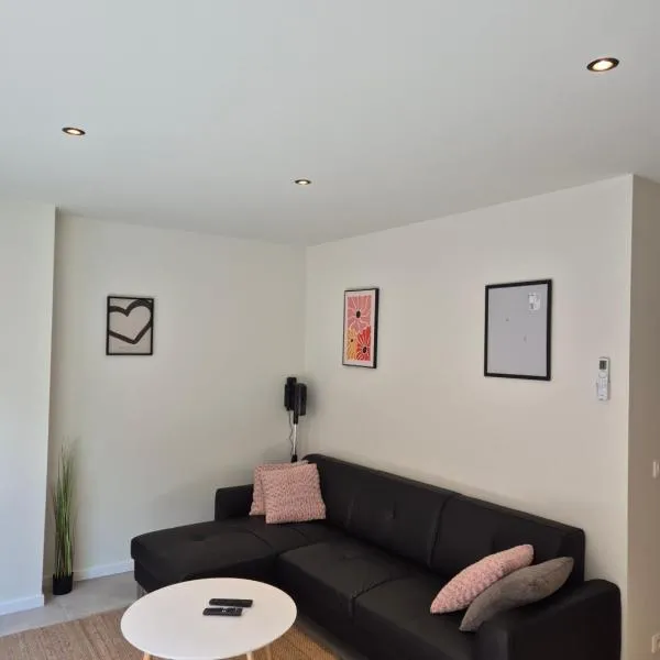 Huis ALNA 6, hotel v destinaci Mechelen