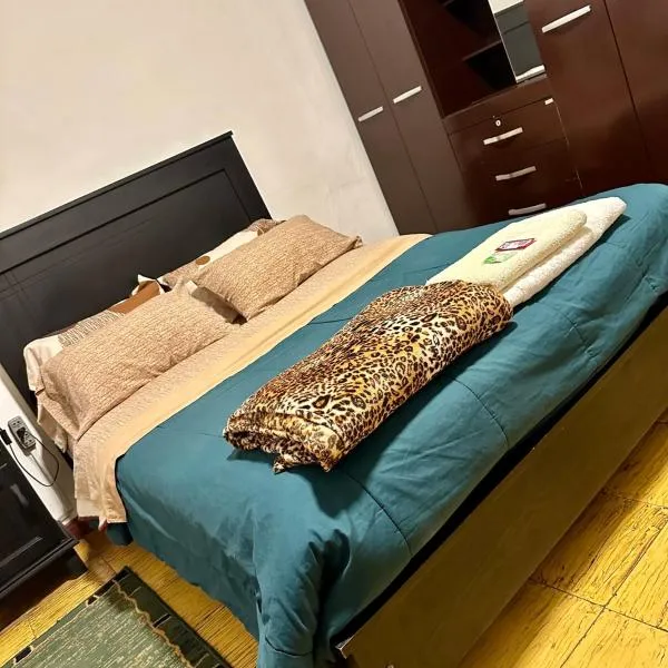 Habitación grande y confortable en el centro de la ciudad, hotel in Cochabamba