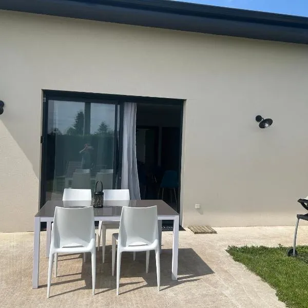 Ma casita à Villars Les Dombes – hotel w mieście Villars-les-Dombes