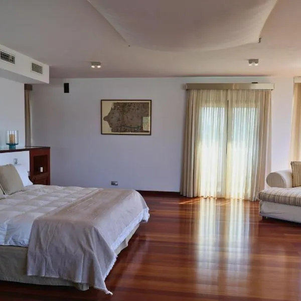 Cortijo Media Legua, hotel v destinácii Vera