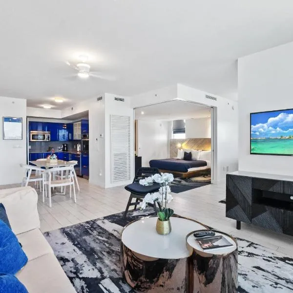 23rd Floor W 2BR with Den, Ocean Views, Sleeps 8, hotelli Fort Lauderdalessa