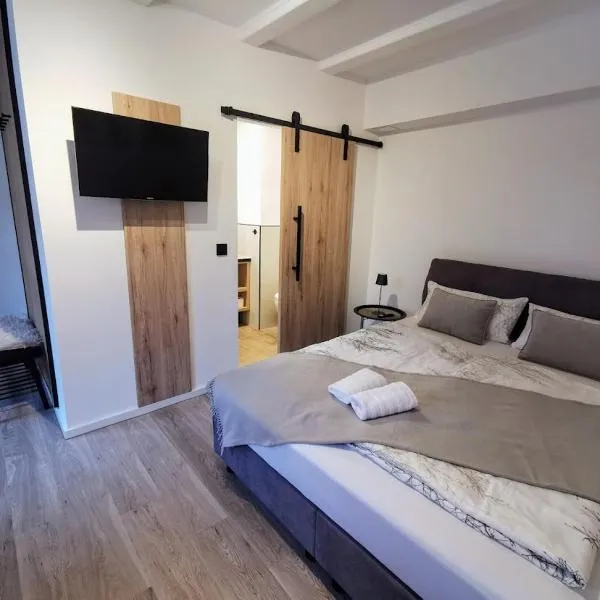 Pension Zum Stellmacher, hotel v destinaci Beelitz