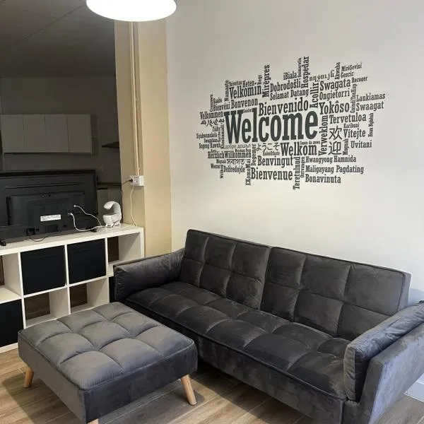 Apartamento tipo loft valencia, מלון בPaiporta