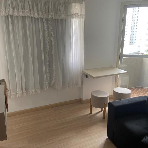 Studio moderno, bem localizado!