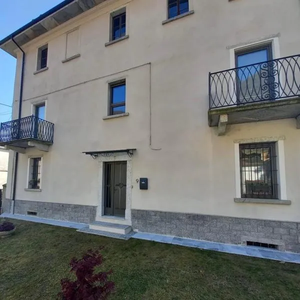 Residenza Le Coccinelle, hotel v destinaci Mergozzo