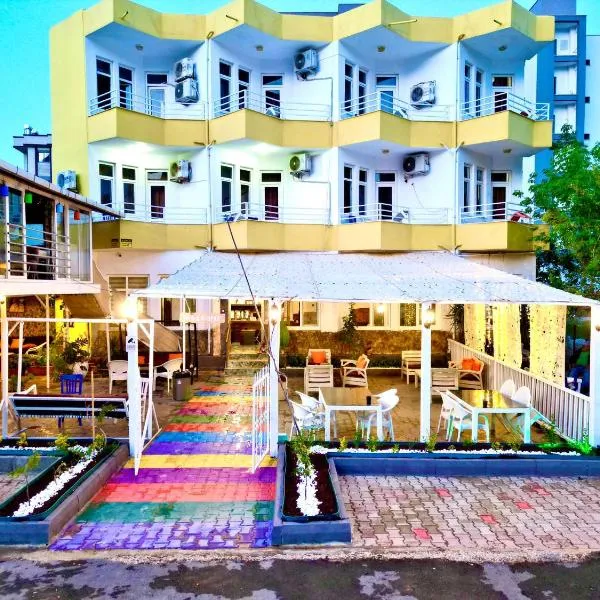 FİNİKE SEVER OTEL, hotel in Finike