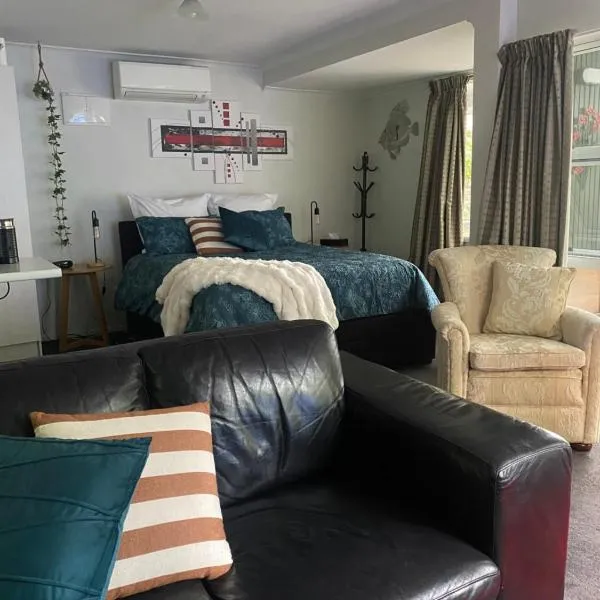 Hideaway - A Couples Retreat, hotel in Akaroa