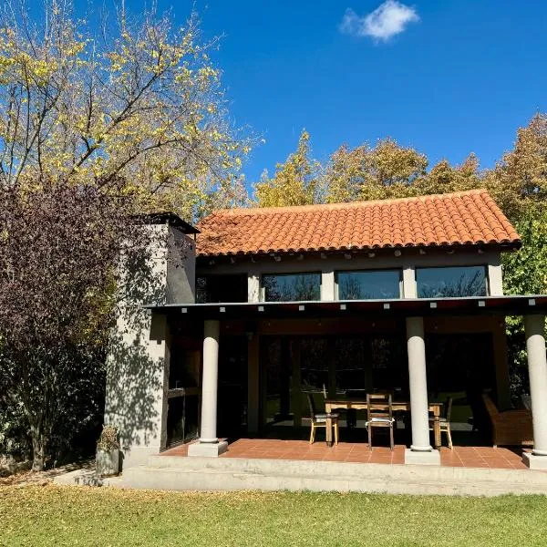 Casa loft con patio compartido, ξενοδοχείο σε Ciudad Lujan de Cuyo