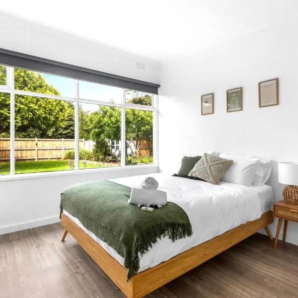 Rosebud Beachfront Haven Coastal Bliss Three, viešbutis mieste Capel Sound