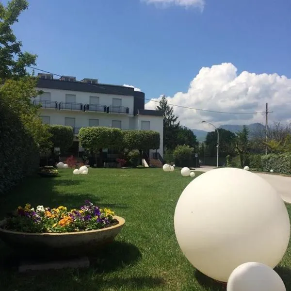 Hotel Di Rocco, hotel v destinácii Loreto Aprutino