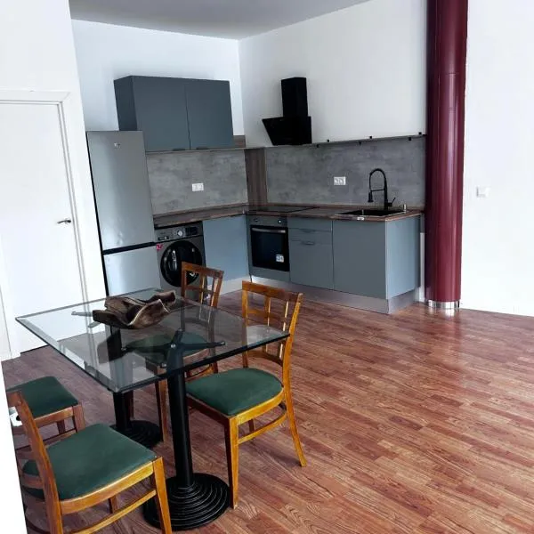 La estación, hotel v destinaci Villafranca del Bierzo