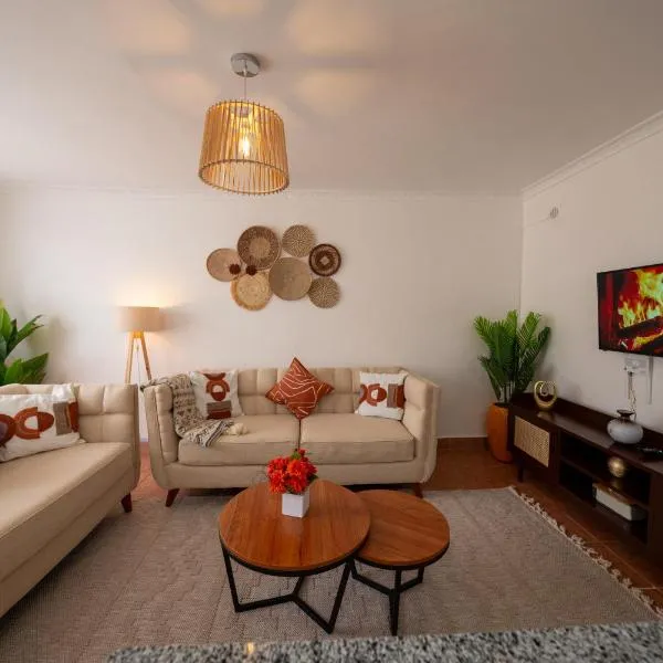 Arabella Ember - Fully Equipped Boho-Chic Apartment in Karen, hotel di Nairobi