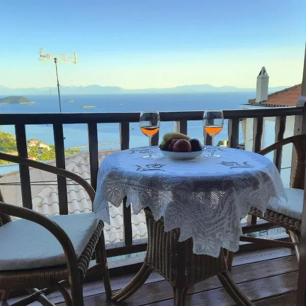 Adamantia's Home, hotel sa Glóssa