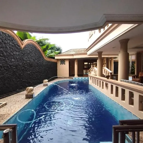 Vila Princess Sentul Privatepool 6 bedroom,5bathroom, Tenis meja, billiard, ξενοδοχείο σε Gadok 1