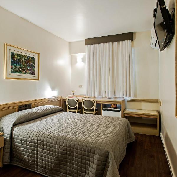 Trevi Hotel e Business