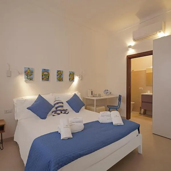 Sa Madalena Rooms And Apartments, hotel v destinaci La Maddalena