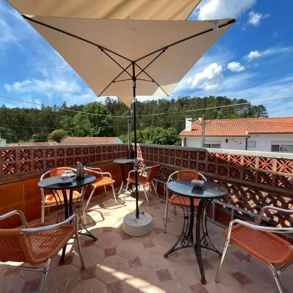 Orange Tree house, Silver Coast, Alcobaça, Nazaré, hotel in Alpedriz
