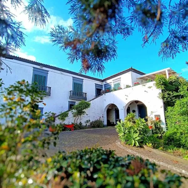 Quinta do Solar perfect for families, hotel v destinaci Ponta Delgada