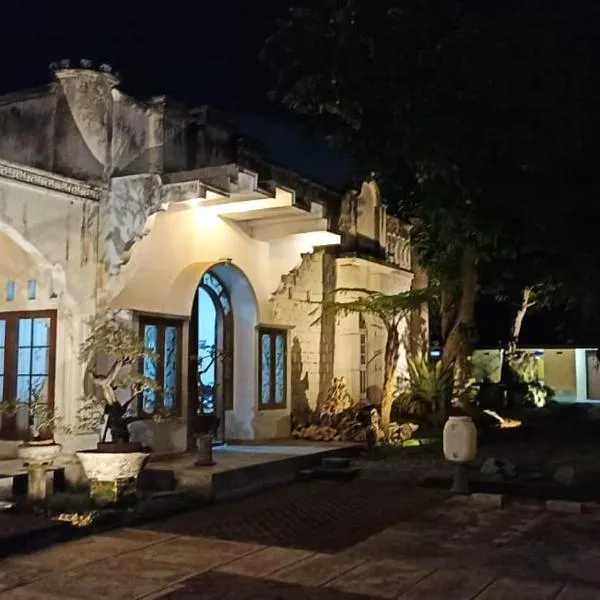 Bonsai Guesthouse Banyuwangi, hotel v destinaci Banyuwangi