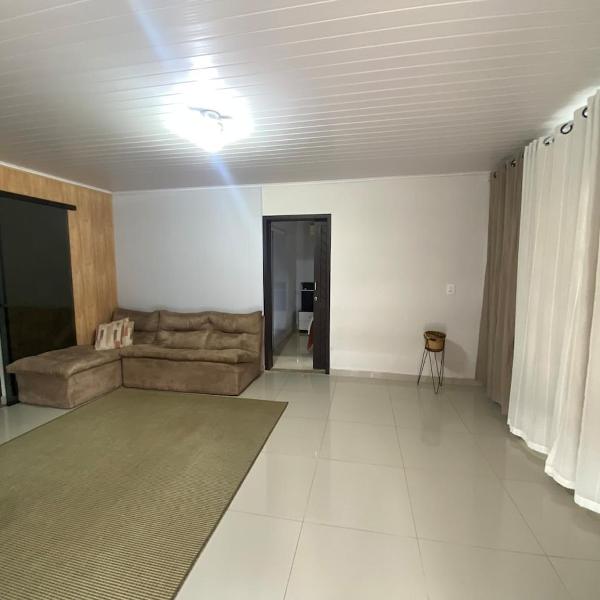 Spacious house with air-conditioning 3 km from BR 101