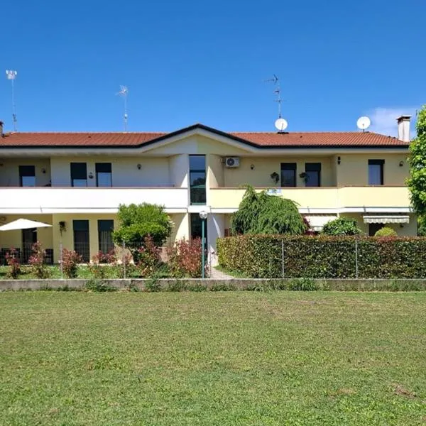 Affitto Breve Rovigo La Casa sul Grande Fiume Po di Nadine, hotel v destinaci Guarda Veneta