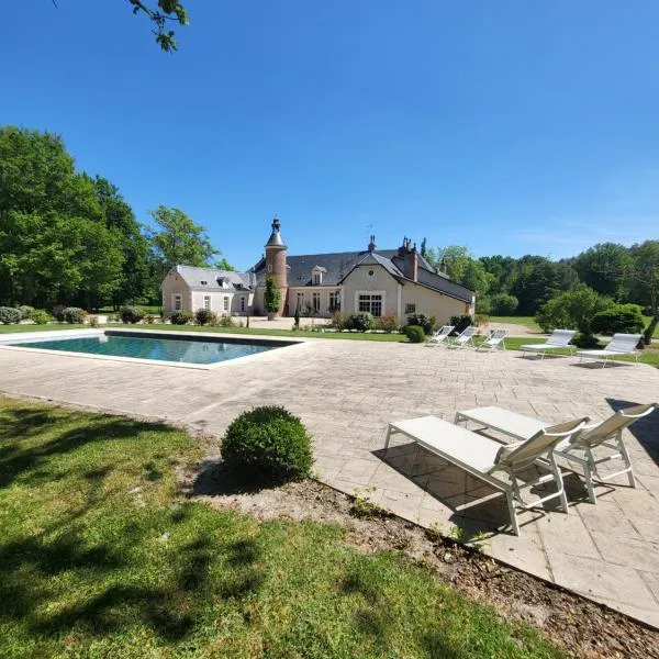 Domaine de charme - Les Places, hotel v destinaci Lassay-sur-Croisne