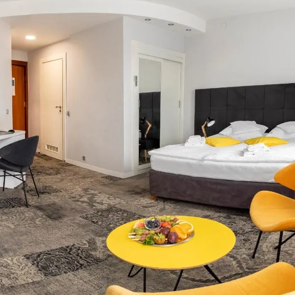 Hotel Nafta Krosno, hotel v destinácii Krosno