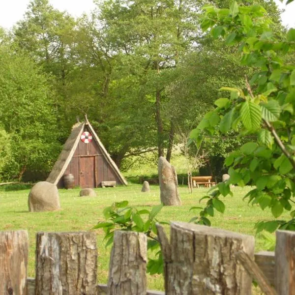 Hutte druidique 2 personnes, hotel di Pleine-Fougères