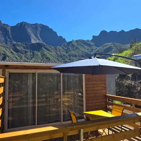Gîte les Portes du Taïbit dîner et petit déjeuner compris, hotel in Cilaos