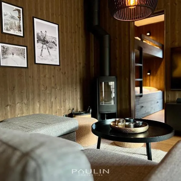 Lindvallen Ski Resort Pool and Padel - Sauna - 6 Guests - Pet Friendly, hotel i Sälen