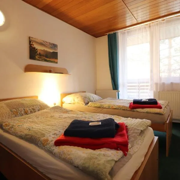 Penzion Tesák-ČERŇAVA, hotel v Chvalčově