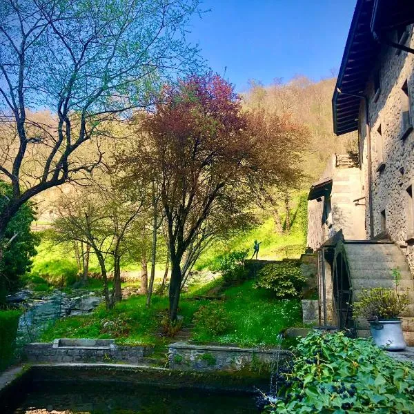 Molino Valsecchi 1369, hotel v destinaci Asso