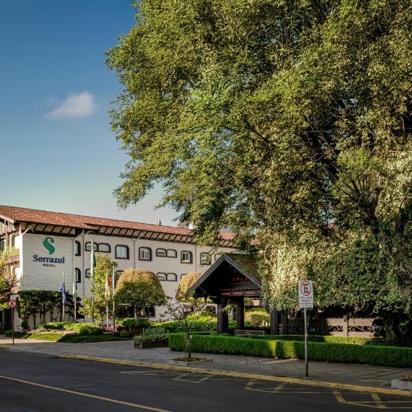 Serrazul Hotel